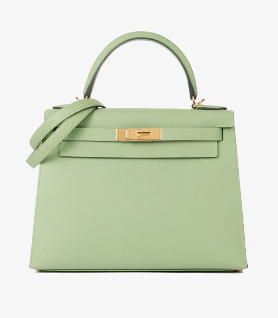 A pre-loved Hermès Vert Criquet Epsom Leather Kelly 28cm Sellier
