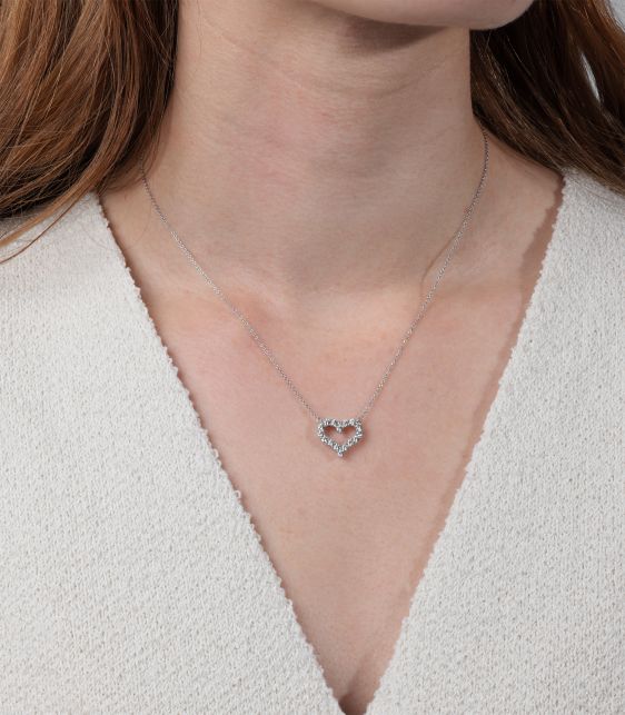 Round Brilliant Cut Diamond Platinum Tiffany Hearts Small Pendant