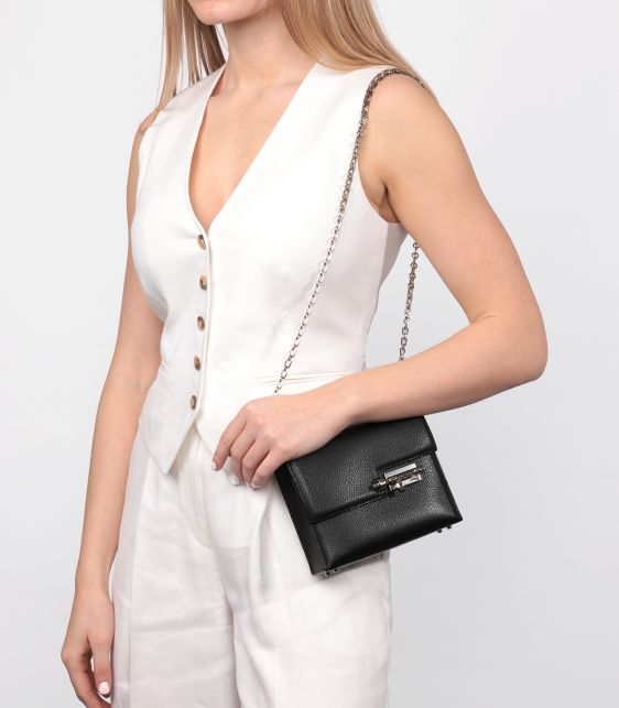 Black Chevre Leather Verrou Chaine Mini