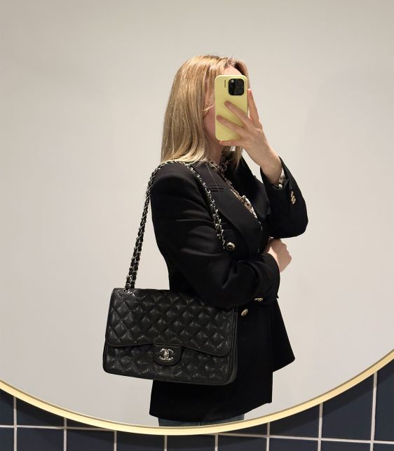 Black Quilted Caviar Leather Vintage Jumbo Classic Double Flap Bag