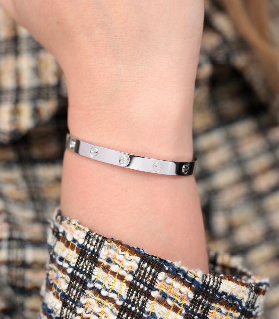 4 Diamond 18ct White Gold Love Bangle