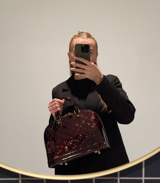 Amarante Monogram Vernis Leather Alma PM