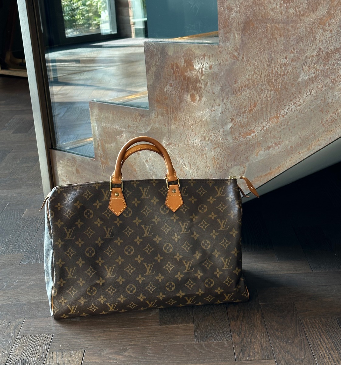 Pre-loved Louis Vuitton Brown Monogram Coated Canvas and Vachetta Leather Vintage Speedy from Xupes.